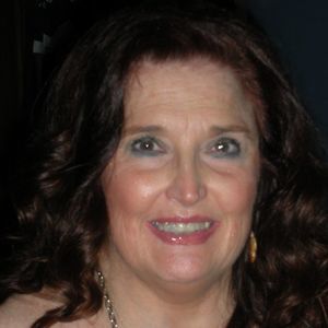 Meet your Posher, Rebecca i.